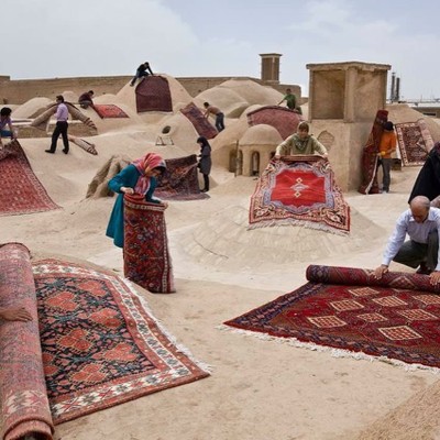 Spécialités : le tapis persan