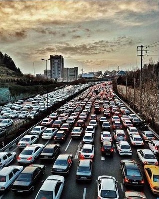 Vie quotidienne: embouteillage à Téhéran